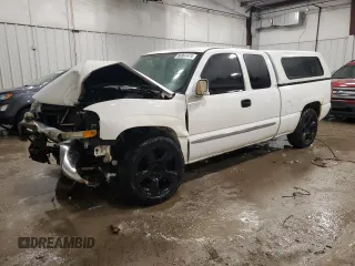 2005 GMC New Sierra 1500 SL with VIN 1GTEC19V55Z336229, listed as a Copart auction lot 86907474 with 0 mi miles and Non Repairable. Bid and sale history available at carsss.com. Image 1.