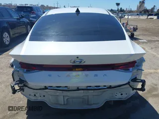 2022 Hyundai Elantra SEL with VIN 5NPLM4AG2NH070629, listed as a IAAI auction lot 41799299 with 58,720 mi miles and . Bid and sale history available at DreamBid. Image 17.