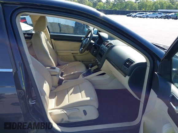 2010 Volkswagen Jetta TDI with VIN 3VWRL7AJ8AM039834, listed as a IAAI auction lot 42029281 with 155,883 mi miles and . Bid and sale history available at DreamBid. Image 5.