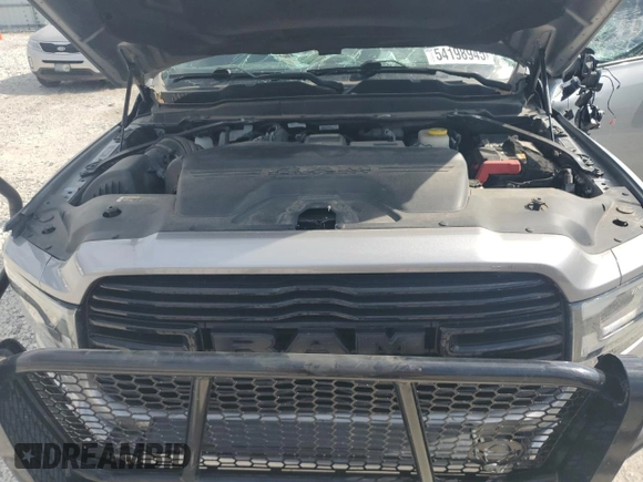 2020 Ram 2500 Laramie z VIN 3C6UR5FL2LG282784, wystawiony jako Copart lot #54198945 z przebiegiem 70 759 mil mil oraz Szkoda całkowita • Salvage title. Historia ofert i sprzedaży dostępna na DreamBid. Obrazek 11.