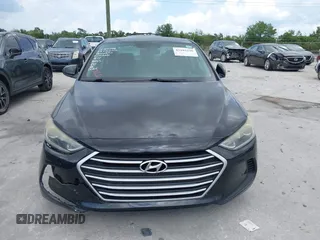 2017 Hyundai Elantra SE z VIN KMHD74LF9HU090298, wystawiony jako IAAI lot #42102240 z przebiegiem 141 606 mil mil oraz . Historia ofert i sprzedaży dostępna na DreamBid. Obrazek 12.