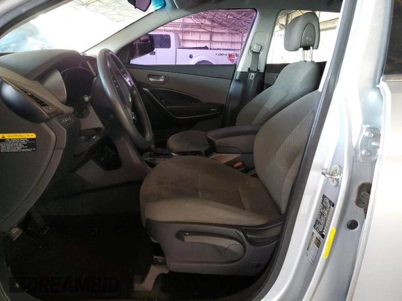 2017 Hyundai Santa Fe 2.4L z VIN 5XYZT3LB7HG495591, wystawiony jako Copart lot #58446915 z przebiegiem Nie podano mil oraz Czysty tytuł • Clean title. Historia ofert i sprzedaży dostępna na DreamBid. Obrazek 7.