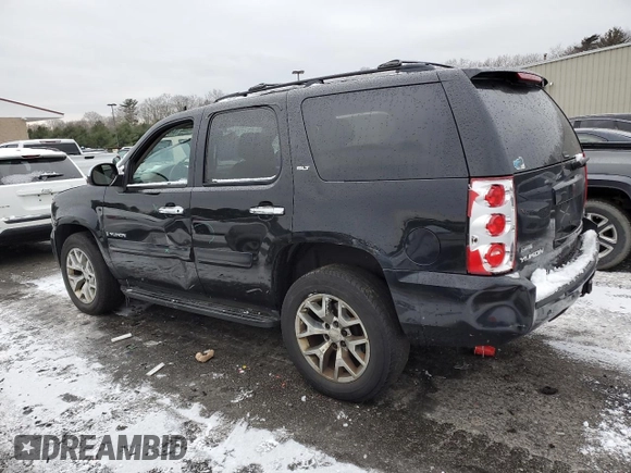 2008 GMC Yukon SLT w/4SB with VIN 1GKFK13028R120139, listed as a Copart auction lot 84847694 with 273,431 mi miles and Salvage Title. Bid and sale history available at carsss.com. Image 2.