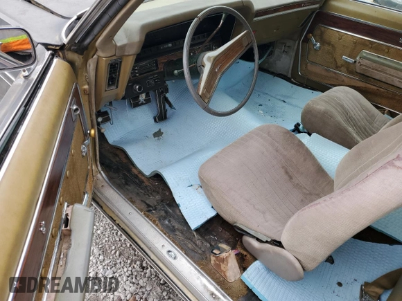 1969 Chevrolet Caprice z VIN 166479U185483, wystawiony jako Copart lot #78575324 z przebiegiem 59 666 mil mil oraz Szkoda całkowita • Salvage title. Historia ofert i sprzedaży dostępna na DreamBid. Obrazek 8.