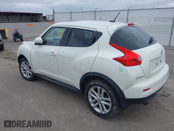 2013 Nissan Juke S with VIN JN8AF5MR6DT226044, listed as a IAAI auction lot 41904714 with 154,445 mi miles. Bid and sale history available at carsss.com. Image 3.