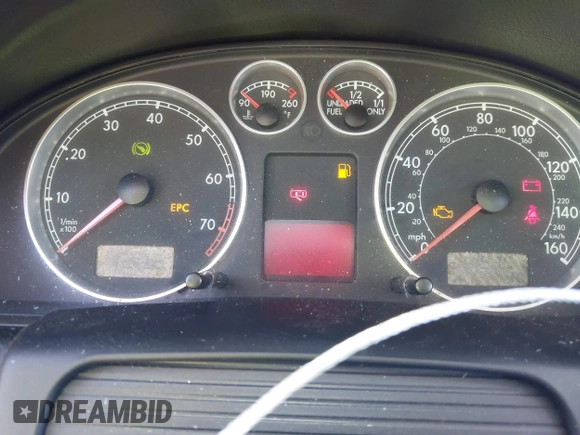 2001 Volkswagen Passat GLS z VIN WVWPD63B51P198425, wystawiony jako IAAI lot #42734511 z przebiegiem Nie podano mil oraz . Historia ofert i sprzedaży dostępna na DreamBid. Obrazek 7.