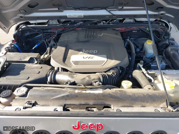 2015 Jeep Wrangler Unlimited Sport with VIN 1C4BJWDG7FL587014, listed as a IAAI auction lot 40641034 with 81,045 mi miles. Bid and sale history available at carsss.com. Image 10.