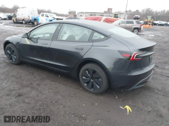 2024 Tesla Model 3 z VIN 5YJ3E1EA9RF858829, wystawiony jako IAAI lot #41160315 z przebiegiem 2 994 mil mil oraz . Historia ofert i sprzedaży dostępna na DreamBid. Obrazek 3.
