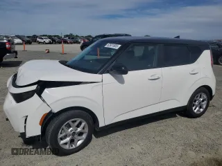 2023 Kia Soul S with VIN KNDJ23AU7P7190172, listed as a Copart auction lot 52931605 with 13,663 mi miles and Salvage Title. Bid and sale history available at carsss.com. Image 1.