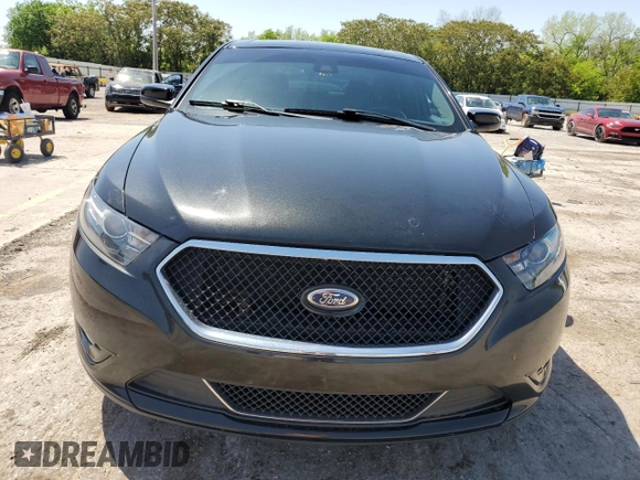 2013 Ford Taurus SHO z VIN 1FAHP2KT7DG133620, wystawiony jako Copart lot #54219005 z przebiegiem Nie podano mil oraz Szkoda całkowita • Salvage title. Historia ofert i sprzedaży dostępna na DreamBid. Obrazek 5.