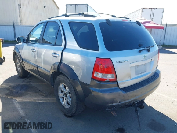 2004 Kia Sorento LX z VIN KNDJD733X45297844, wystawiony jako IAAI lot #41510715 z przebiegiem 222 676 mil mil oraz . Historia ofert i sprzedaży dostępna na DreamBid. Obrazek 3.