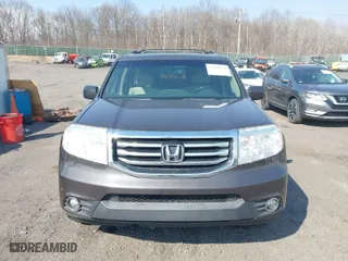 2012 Honda Pilot Touring with VIN 5FNYF4H91CB070026, listed as a IAAI auction lot 41846278 with 213,387 mi miles. Bid and sale history available at carsss.com. Image 12.