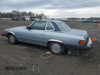 1981 Mercedes-Benz 380 SL z VIN WDBBA45AXBB006683, wystawiony jako Copart lot #50946465 z przebiegiem 109 694 mil mil oraz Nie do naprawy • Non repairable. Historia ofert i sprzedaży dostępna na DreamBid. Obrazek 2.