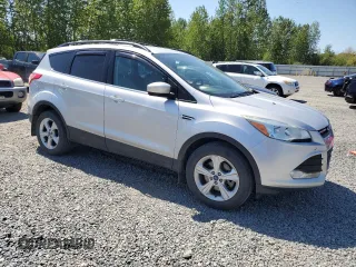 2014 Ford Escape SE with VIN 1FMCU9GX2EUB81039, listed as a Copart auction lot 55527985 with 145,854 mi miles and Clean Title. Bid and sale history available at carsss.com. Image 4.