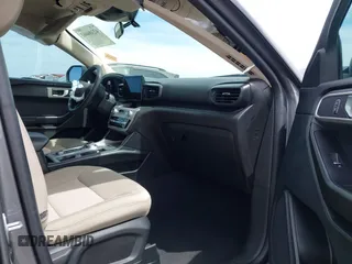 2022 Ford Explorer с VIN 1FMSK8BHXNGC20082, выставлен на аукционе IAAI как лот 42386663 с пробегом 10 807 миль миль и . История ставок и продаж доступна на DreamBid. Изображение 5.
