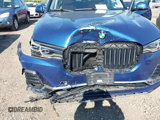 2020 BMW X7 xDrive40i z VIN 5UXCW2C01L9B61428, wystawiony jako IAAI lot #42209916 z przebiegiem 46 794 mil mil oraz . Historia ofert i sprzedaży dostępna na DreamBid. Obrazek 6.