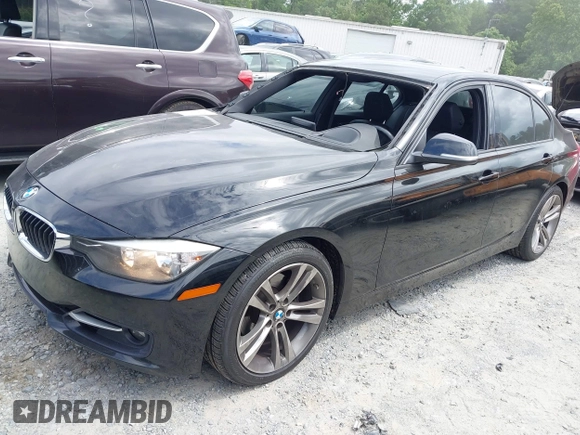 2013 BMW 3 Series 328i z VIN WBA3A5C52DJ461664, wystawiony jako IAAI lot #42182365 z przebiegiem 125 195 mil mil oraz . Historia ofert i sprzedaży dostępna na DreamBid. Obrazek 2.
