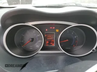 2008 Mitsubishi Outlander SE z VIN JA4LT31W98Z018586, wystawiony jako Copart lot #48254525 z przebiegiem 152 307 mil mil oraz Szkoda całkowita • Salvage title. Historia ofert i sprzedaży dostępna na DreamBid. Obrazek 9.