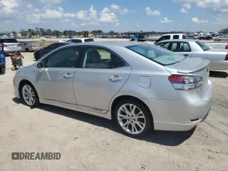 2010 Lexus HS with VIN JTHBB1BA3A2013814, listed as a Copart auction lot 72218104 with 191,159 mi miles and Clean Title. Bid and sale history available at carsss.com. Image 2.
