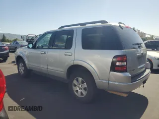 2009 Ford Explorer XLT z VIN 1FMEU63E79UA35074, wystawiony jako Copart lot #51868795 z przebiegiem 116 486 mil mil oraz Czysty tytuł • Clean title. Historia ofert i sprzedaży dostępna na DreamBid. Obrazek 2.