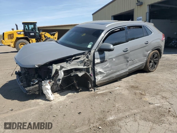 2021 Volkswagen Atlas SEL Premium with VIN 1V2TE2CA8MC205129, listed as a Copart auction lot 53693985 with Not provided miles and Salvage title. Bid and sale history available at DreamBid. Image 1.