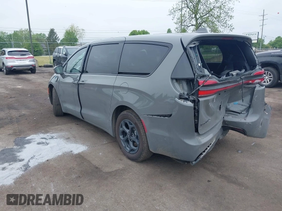 2022 Chrysler Pacifica Hybrid Limited with VIN 2C4RC1S74NR212475, listed as a IAAI auction lot 42264228 with 48,839 mi miles and . Bid and sale history available at DreamBid. Image 3.