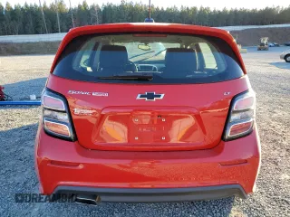 2018 Chevrolet Sonic LT z VIN 1G1JD6SB5J4118848, wystawiony jako Copart lot #83615174 z przebiegiem 17 483 mil mil oraz Szkoda całkowita • Salvage title. Historia ofert i sprzedaży dostępna na DreamBid. Obrazek 6.