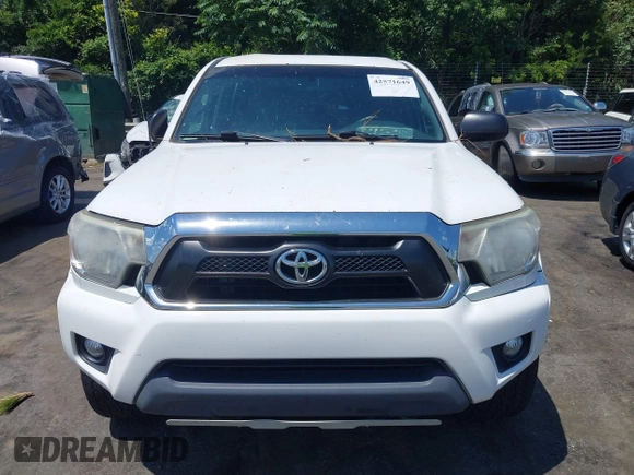 2015 Toyota Tacoma with VIN 3TMLU4EN1FM195626, listed as a IAAI auction lot 42571649 with 135,699 mi miles and . Bid and sale history available at DreamBid. Image 12.