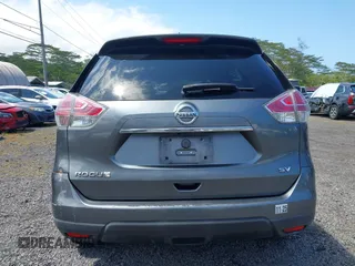 2015 Nissan Rogue SV with VIN 5N1AT2MT5FC852228, listed as a IAAI auction lot 41915519 with 296,091 mi miles. Bid and sale history available at carsss.com. Image 16.