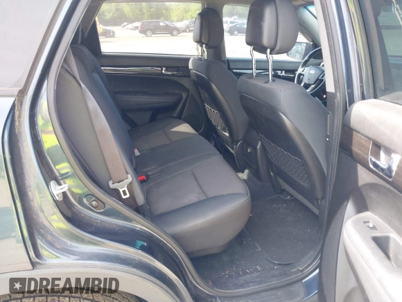 2011 Kia Sorento LX with VIN 5XYKT4A27BG085049, listed as a IAAI auction lot 42249462 with 218,039 mi miles and . Bid and sale history available at DreamBid. Image 8.