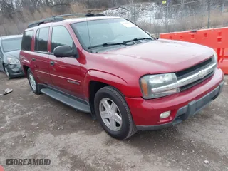 2003 Chevrolet TrailBlazer EXT LT with VIN 1GNET16S236166718, listed as a IAAI auction lot 41448386 with 186,084 mi miles. Bid and sale history available at carsss.com. Image 1.