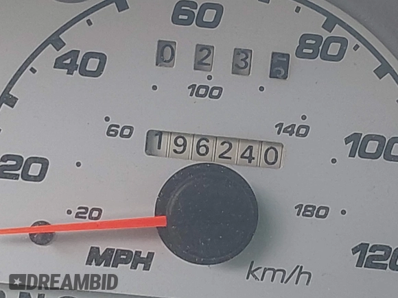 2001 Ford Explorer Sport Trac z VIN 1FMZU77E11UC71161, wystawiony jako IAAI lot #42184342 z przebiegiem 196 240 mil mil oraz . Historia ofert i sprzedaży dostępna na DreamBid. Obrazek 15.