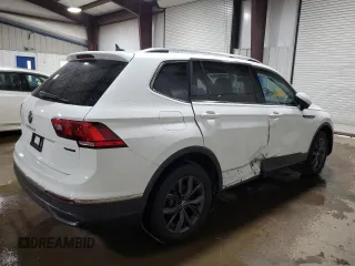 2022 Volkswagen Tiguan SE z VIN 3VV2B7AX9NM106198, wystawiony jako Copart lot #59867485 z przebiegiem 23 940 mil mil oraz Szkoda całkowita • Salvage title. Historia ofert i sprzedaży dostępna na DreamBid. Obrazek 3.
