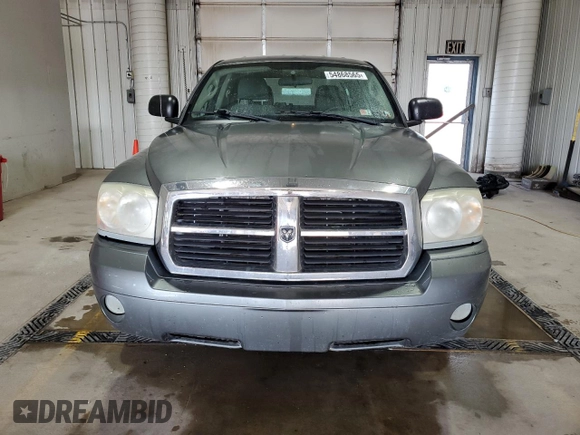 2005 Dodge Dakota SLT z VIN 1D7HW48N95S166589, wystawiony jako Copart lot #54868565 z przebiegiem 228 682 mil mil oraz Szkoda całkowita • Salvage title. Historia ofert i sprzedaży dostępna na DreamBid. Obrazek 5.