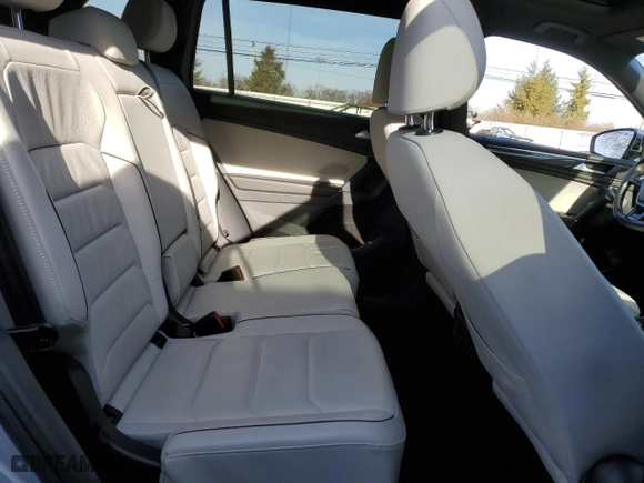 2020 Volkswagen Tiguan SEL Premium R-Line with VIN 3VV4B7AX9LM178718, listed as a Copart auction lot 85866674 with 72,364 mi miles and Salvage Title. Bid and sale history available at carsss.com. Image 11.