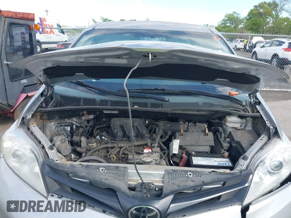 2018 Toyota Sienna L with VIN 5TDZZ3DC4JS945535, listed as a IAAI auction lot 42219652 with 129,059 mi miles and . Bid and sale history available at DreamBid. Image 10.