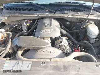2004 Chevrolet Silverado 1500 Crew Cab LS with VIN 2GCEC13T741428702, listed as a IAAI auction lot 41915343 with 252,065 mi miles. Bid and sale history available at carsss.com. Image 10.