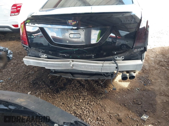 2017 Cadillac CT6 Luxury RWD z VIN 1G6KC5RXXHU127195, wystawiony jako IAAI lot #41782547 z przebiegiem 90 125 mil mil oraz . Historia ofert i sprzedaży dostępna na DreamBid. Obrazek 6.