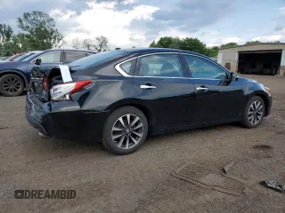 2017 Nissan Altima SL with VIN 1N4AL3AP1HC191601, listed as a Copart auction lot 61574595 with 110,251 mi miles and Salvage title. Bid and sale history available at DreamBid. Image 3.