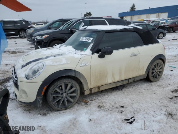 2016 MINI Cooper Convertible S with VIN WMWWG9C55G3C22575, listed as a Copart auction lot 88170945 with 70,018 mi miles and Clean Title. Bid and sale history available at carsss.com. Image 1.