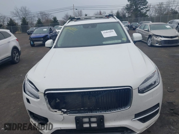 2018 Volvo XC90 Momentum with VIN YV4A22PK4J1321548, listed as a IAAI auction lot 41865899 with 122,568 mi miles. Bid and sale history available at carsss.com. Image 12.