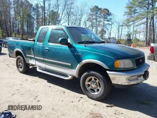 1997 Ford F-150 XL with VIN 1FTDX1860VNA37152, listed as a IAAI auction lot 41713372 with 200,777 mi miles. Bid and sale history available at carsss.com. Image 1.
