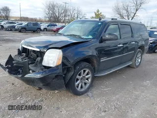 2012 GMC Yukon XL Denali with VIN 1GKS2MEF7CR200790, listed as a IAAI auction lot 41215279 with 147,663 mi miles. Bid and sale history available at carsss.com. Image 17.