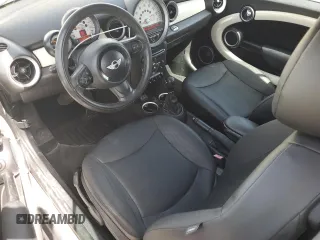 2014 MINI Convertible с VIN WMWZN3C56ET569651, выставлен на аукционе Copart как лот 66455675 с пробегом 117 994 миль миль и Списание • Salvage title. История ставок и продаж доступна на DreamBid. Изображение 8.