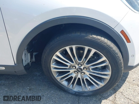 2017 Lincoln MKX Reserve z VIN 2LMPJ6LP2HBL49047, wystawiony jako IAAI lot #42151969 z przebiegiem 65 719 mil mil oraz . Historia ofert i sprzedaży dostępna na DreamBid. Obrazek 6.