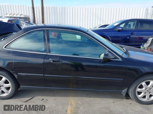 1998 Acura CL Premium z VIN 19UYA2258WL011745, wystawiony jako IAAI lot #41906267 z przebiegiem 296 614 mil mil oraz . Historia ofert i sprzedaży dostępna na DreamBid. Obrazek 13.