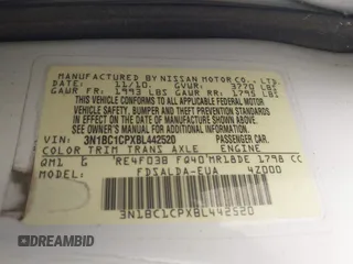 2011 Nissan Versa S z VIN 3N1BC1CPXBL442520, wystawiony jako IAAI lot #42308421 z przebiegiem 143 556 mil mil oraz . Historia ofert i sprzedaży dostępna na DreamBid. Obrazek 9.