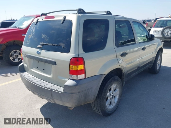 2005 Ford Escape XLT с VIN 1FMCU03165DA08296, выставлен на аукционе IAAI как лот 41677892 с пробегом 255 431 миль миль и . История ставок и продаж доступна на DreamBid. Изображение 4.