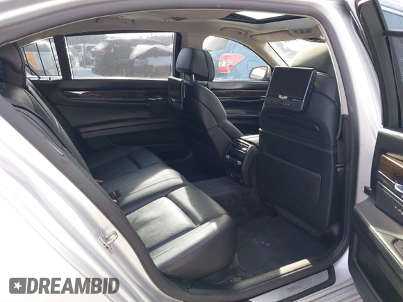 2010 BMW 7 Series 750Li xDrive with VIN WBAKC8C54ACY68411, listed as a IAAI auction lot 41621344 with 150,454 mi miles and . Bid and sale history available at DreamBid. Image 8.