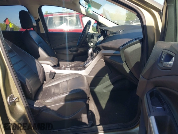 2013 Ford Escape SE с VIN 1FMCU0GXXDUA15555, выставлен на аукционе IAAI как лот 42227394 с пробегом 143 214 миль миль и . История ставок и продаж доступна на DreamBid. Изображение 5.
